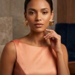 Luxe Wave Gold earring anti tarnish from tedisha jewels